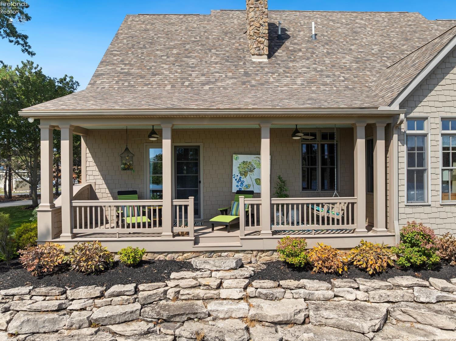 4712 Marsh View Drive