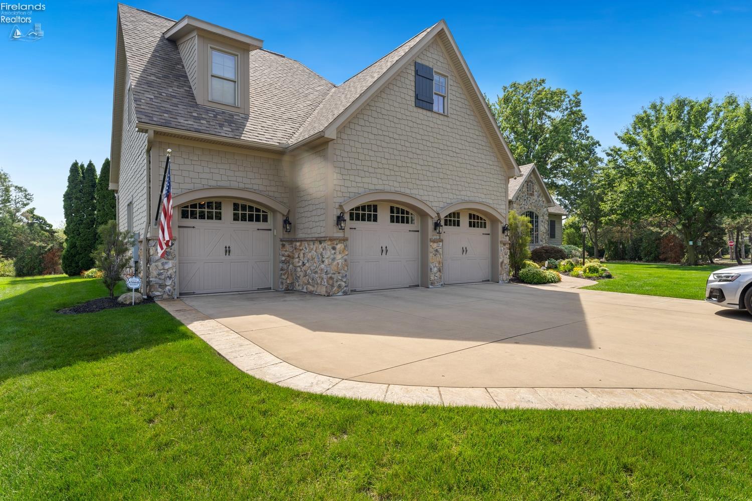 4712 Marsh View Drive