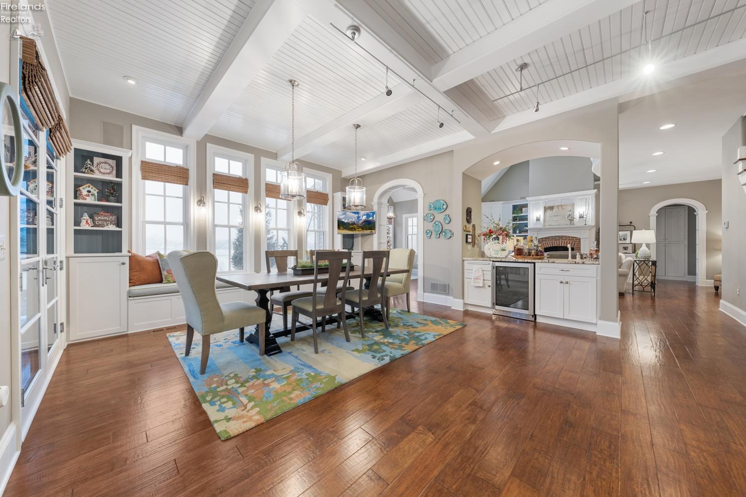 4712 Marsh View Drive