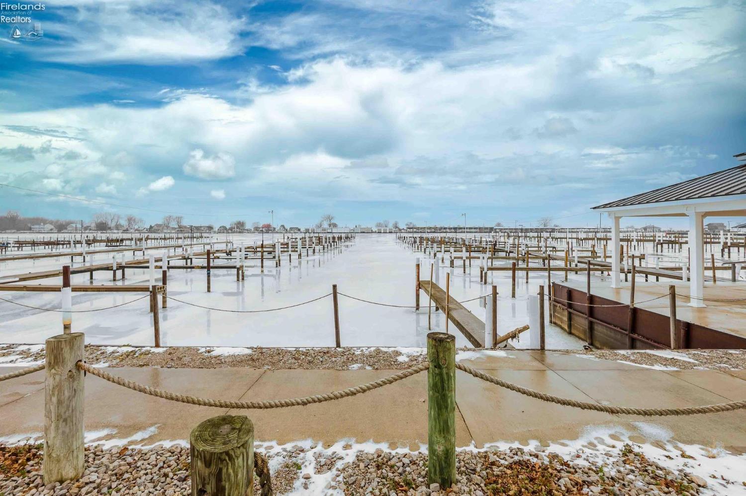 8175 E Northshore Boulevard 15