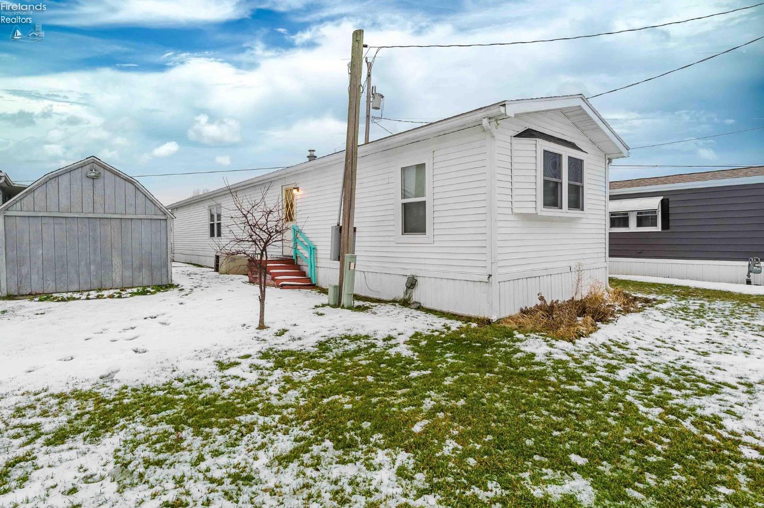 8175 E Northshore Boulevard 15