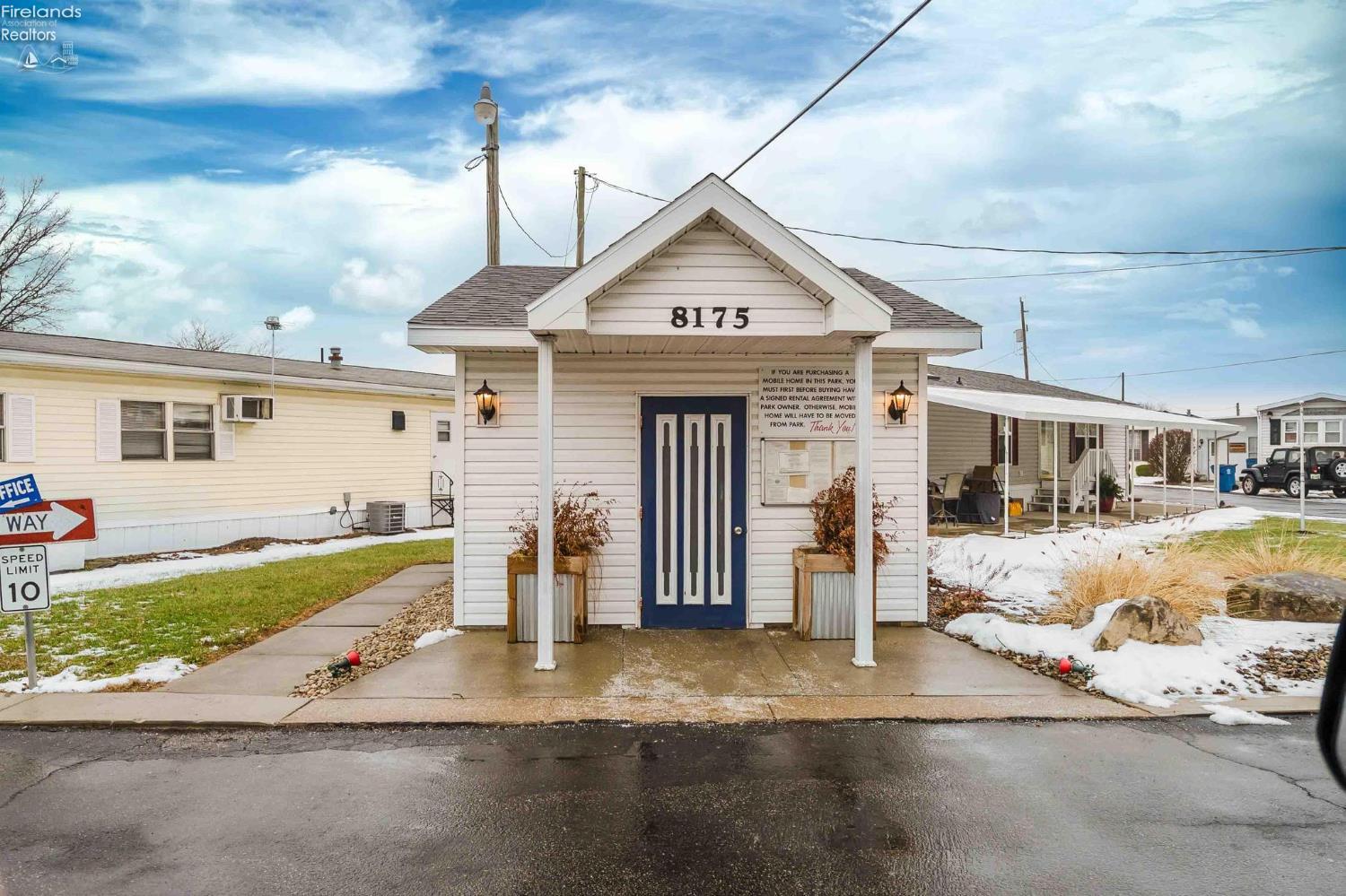 8175 E Northshore Boulevard 15