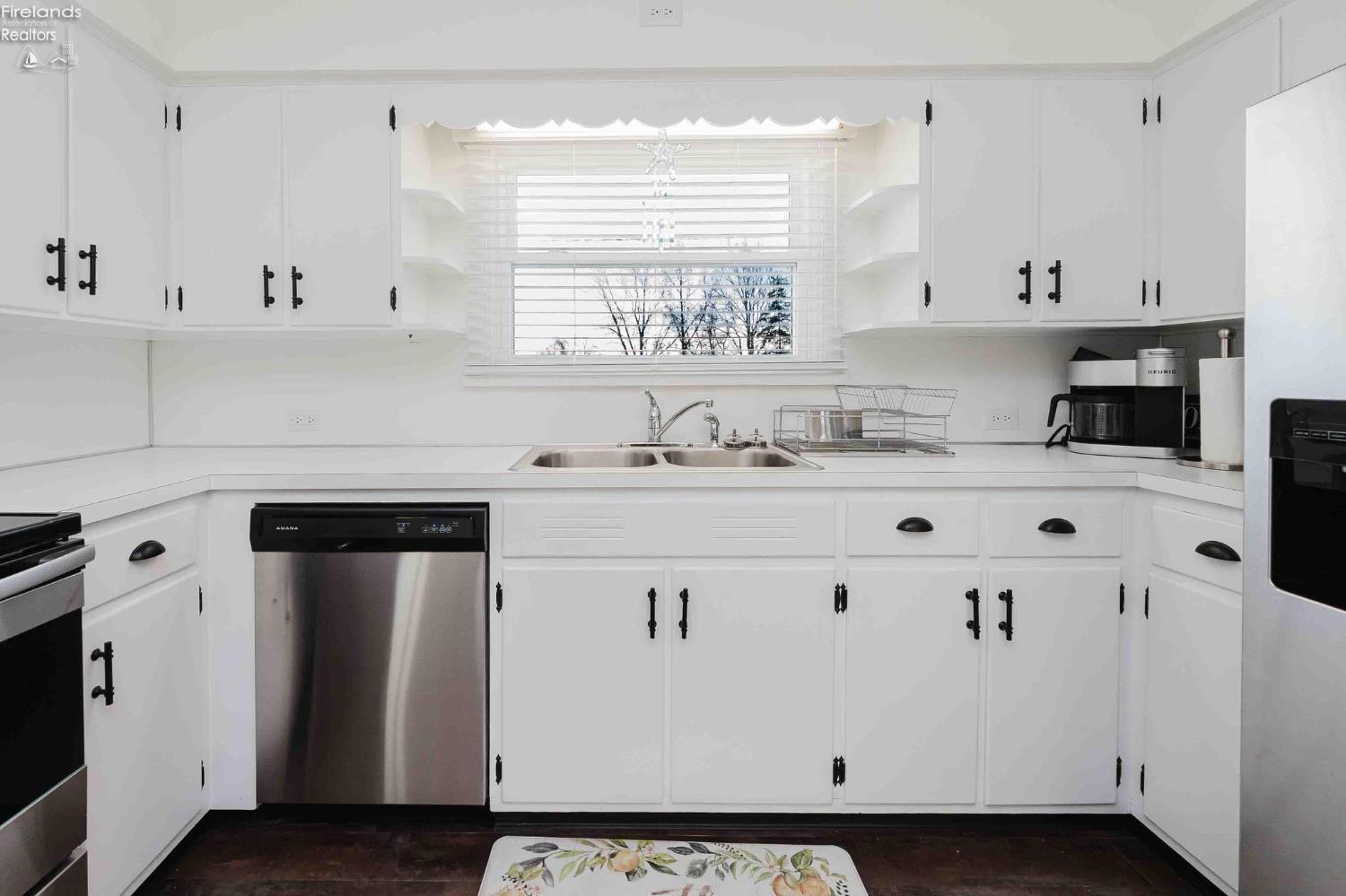 12235 W State Route 105