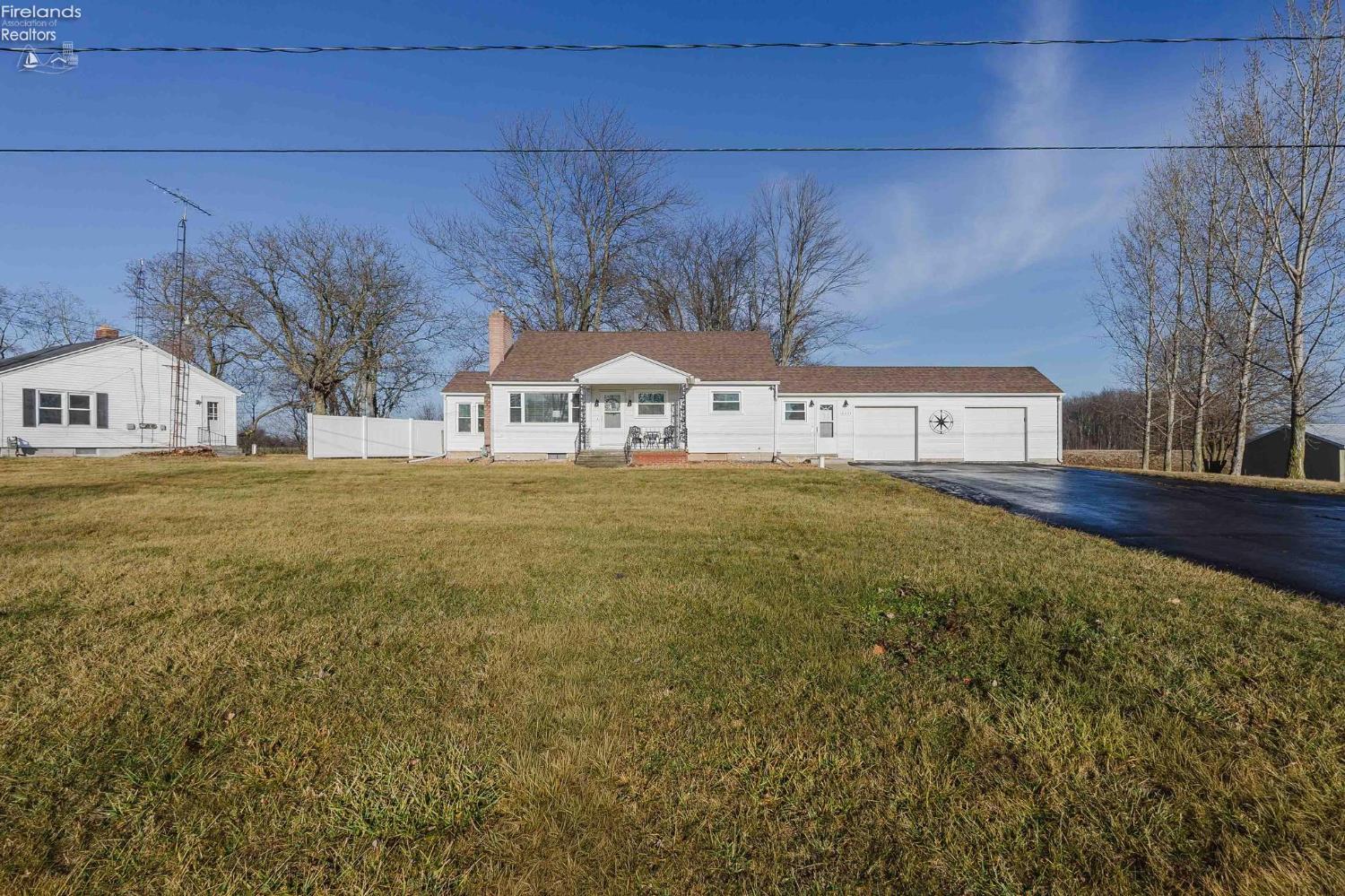 12235 W State Route 105