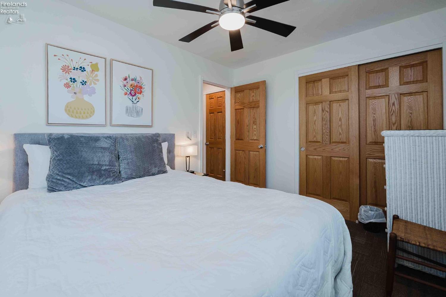 12235 W State Route 105