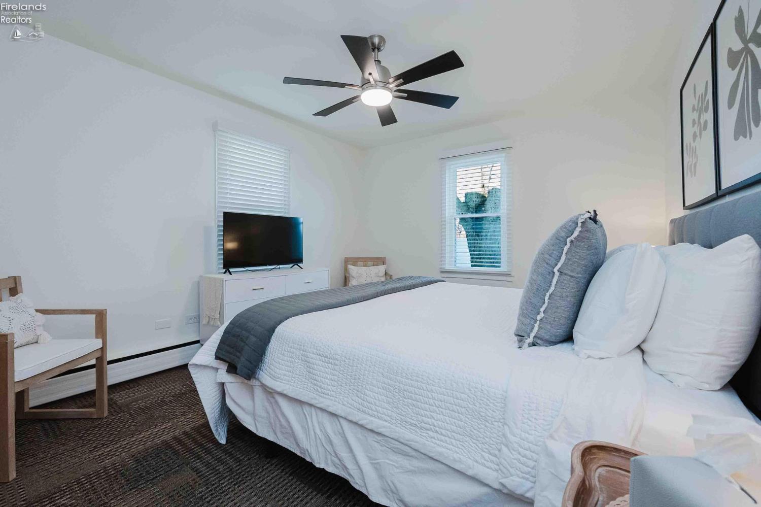 12235 W State Route 105