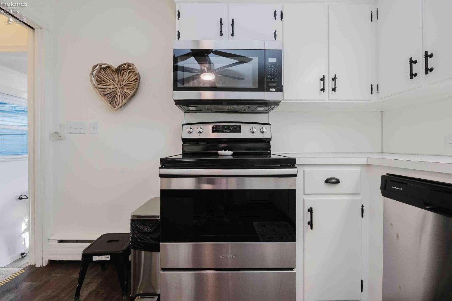 12235 W State Route 105