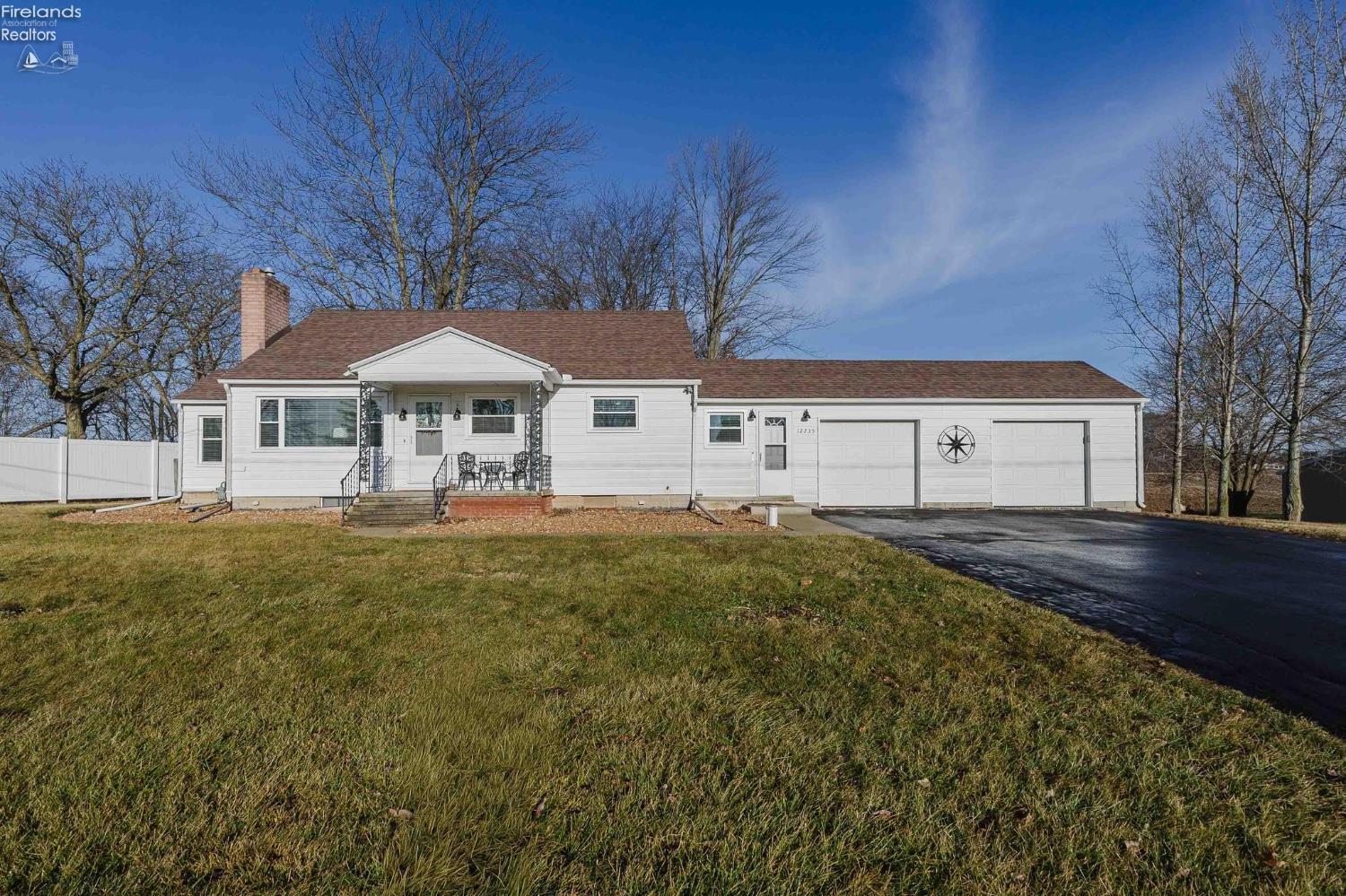 12235 W State Route 105