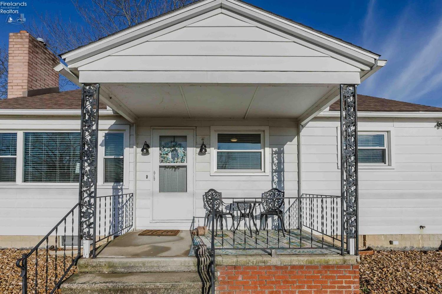 12235 W State Route 105