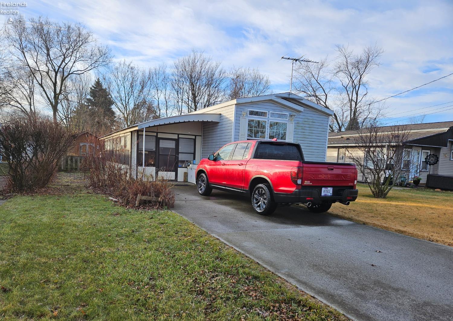 5588 E Farrow Avenue