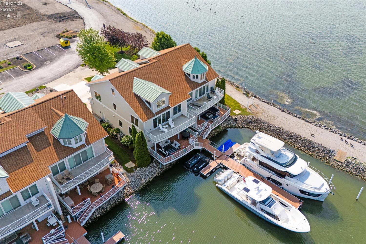 2822 N Noreaster Cove Drive