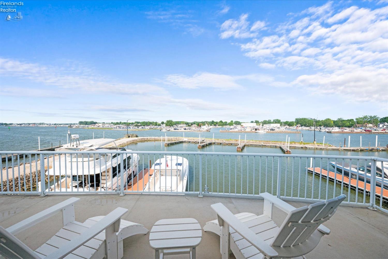 2822 N Noreaster Cove Drive