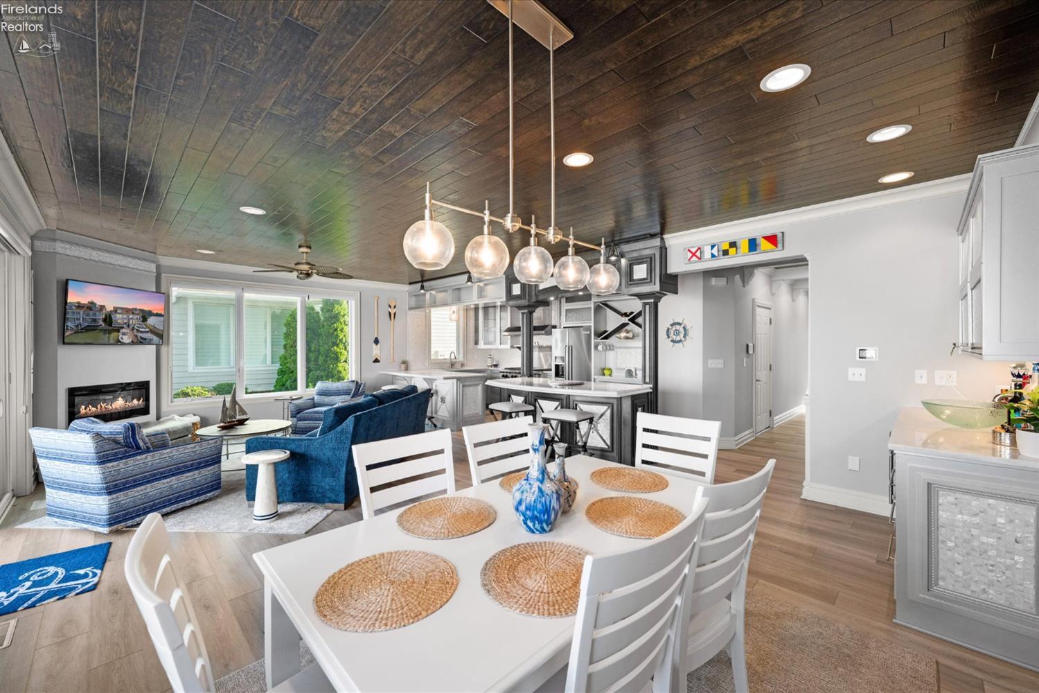 2822 N Noreaster Cove Drive