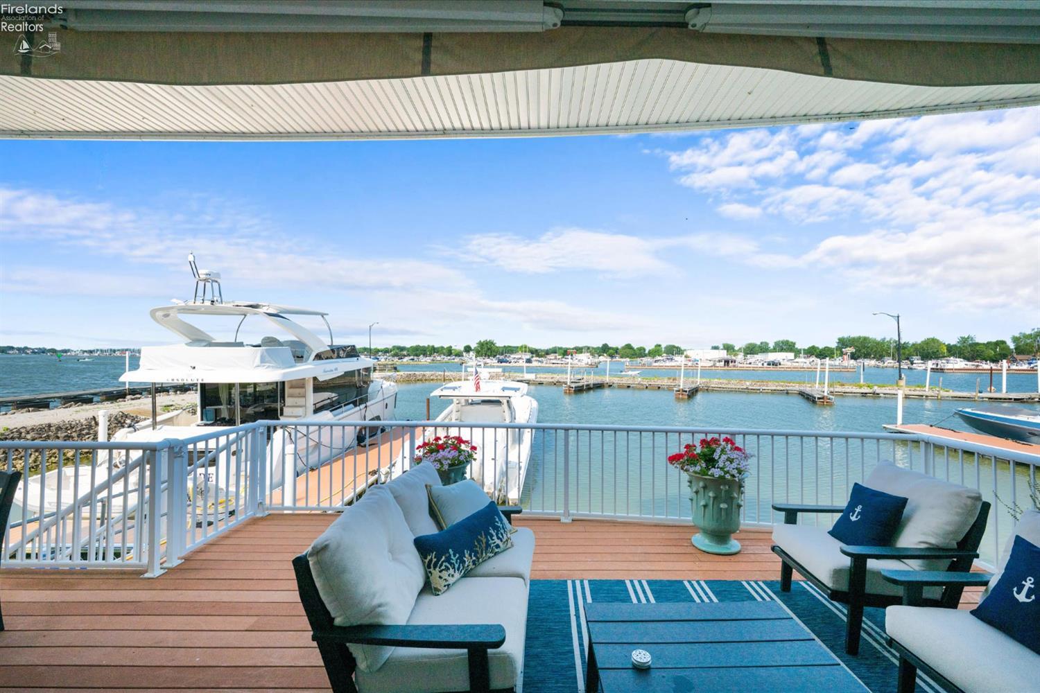 2822 N Noreaster Cove Drive