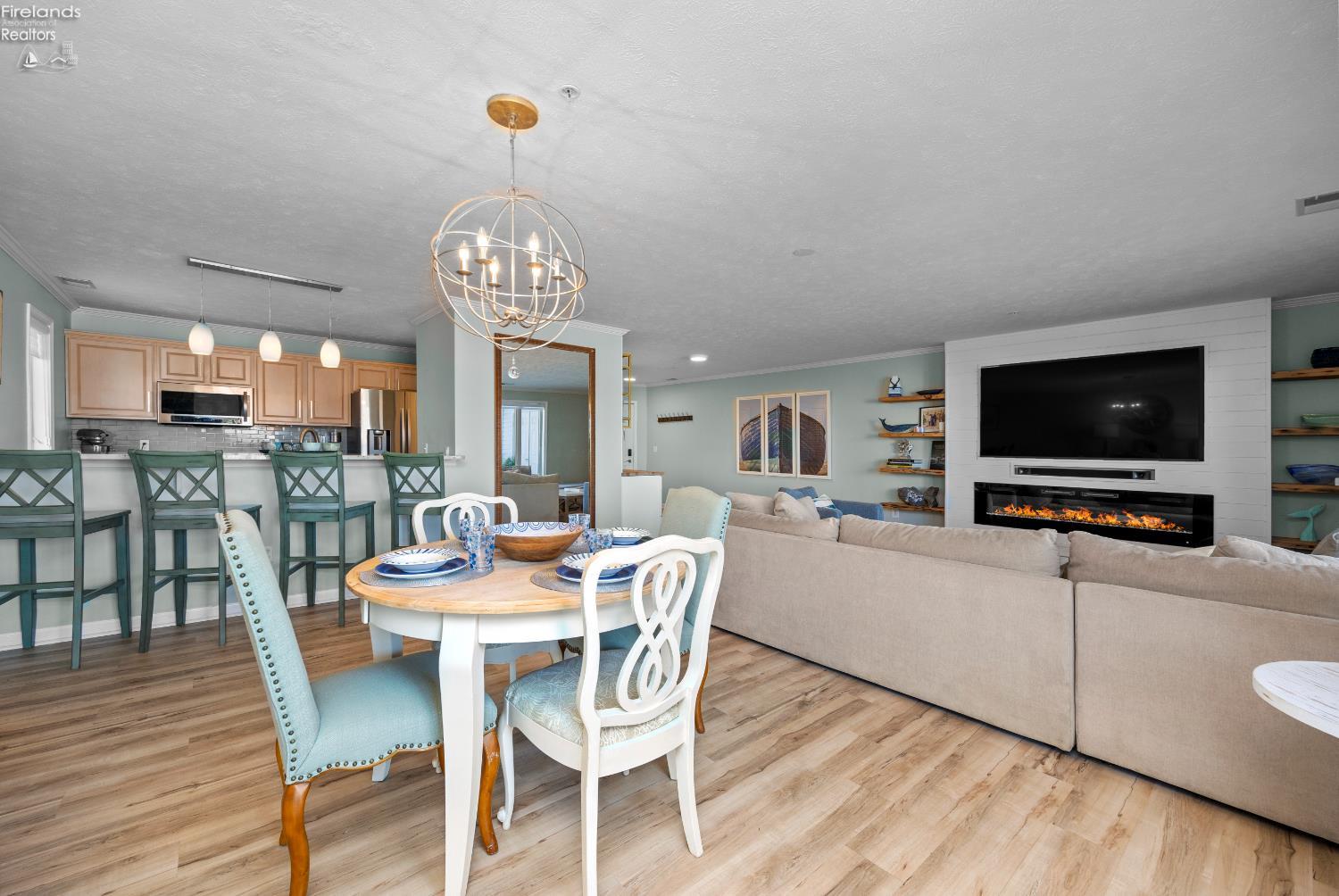 1526 NW Catawba Road