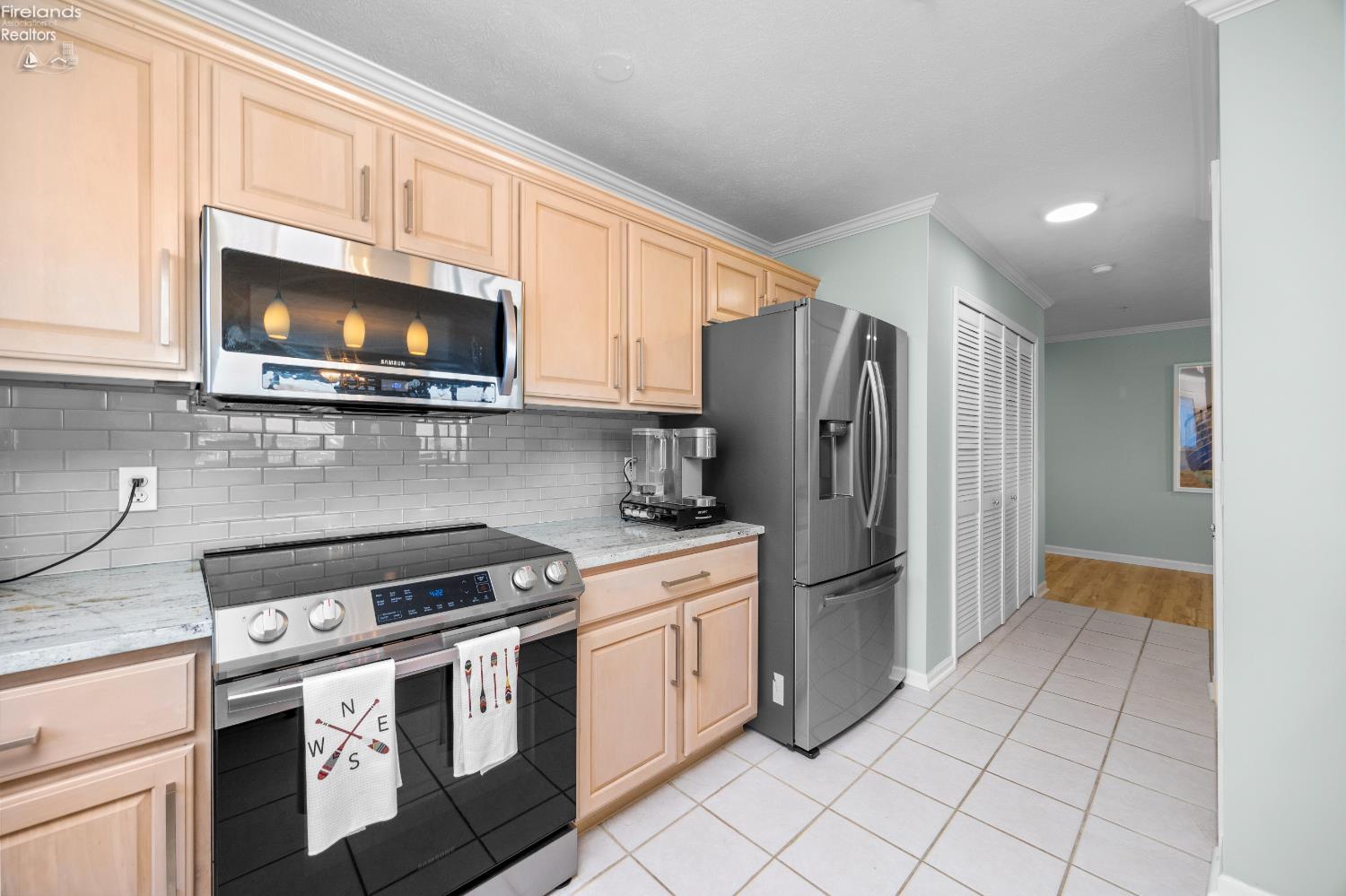 1526 NW Catawba Road