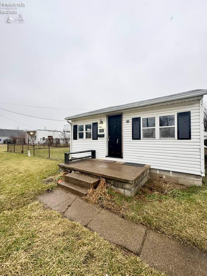 1313 E Parish Street