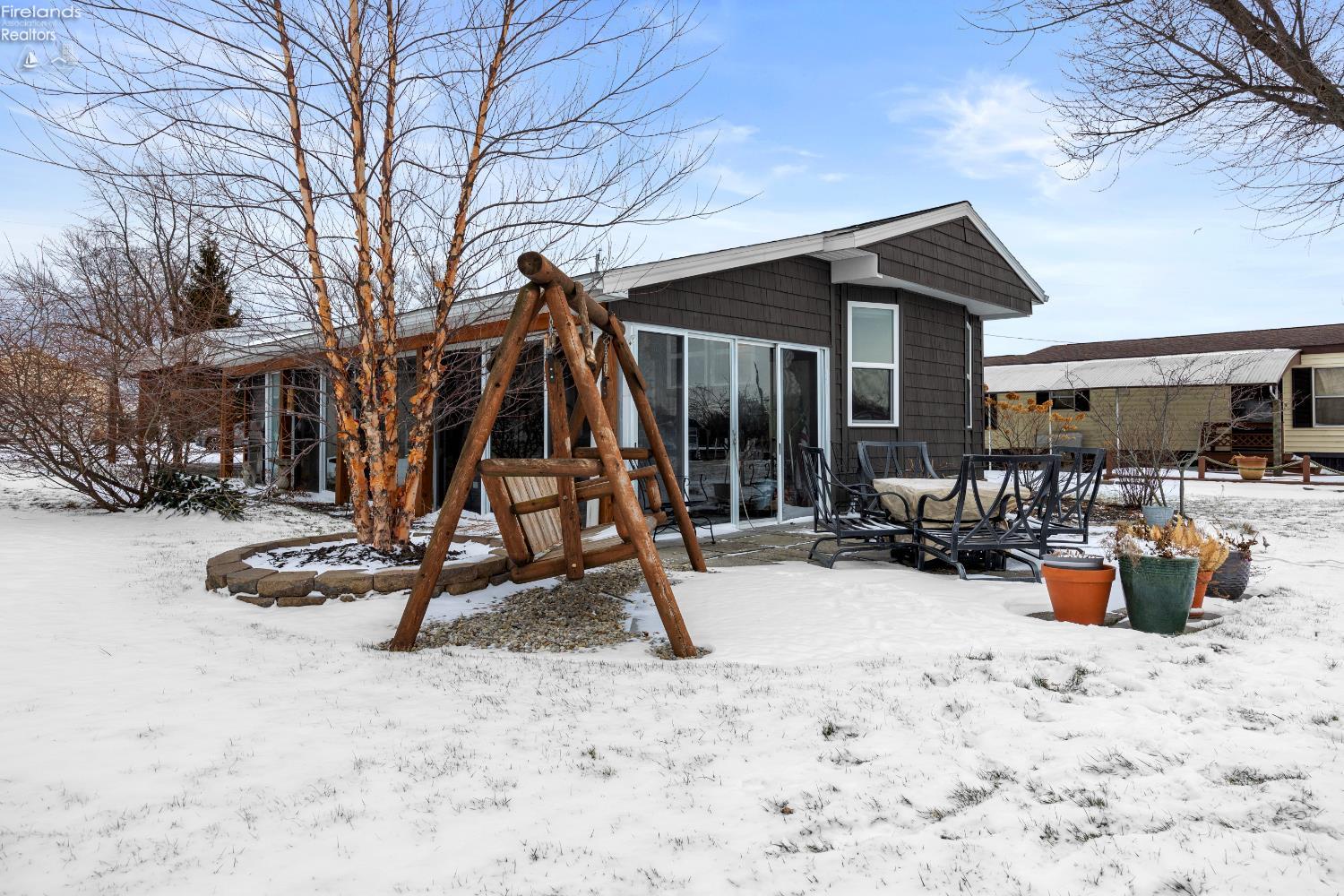 1560 N Starboard Avenue