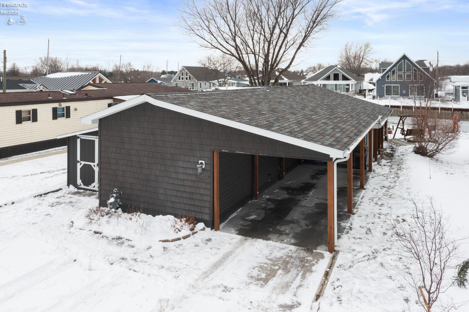 1560 N Starboard Avenue