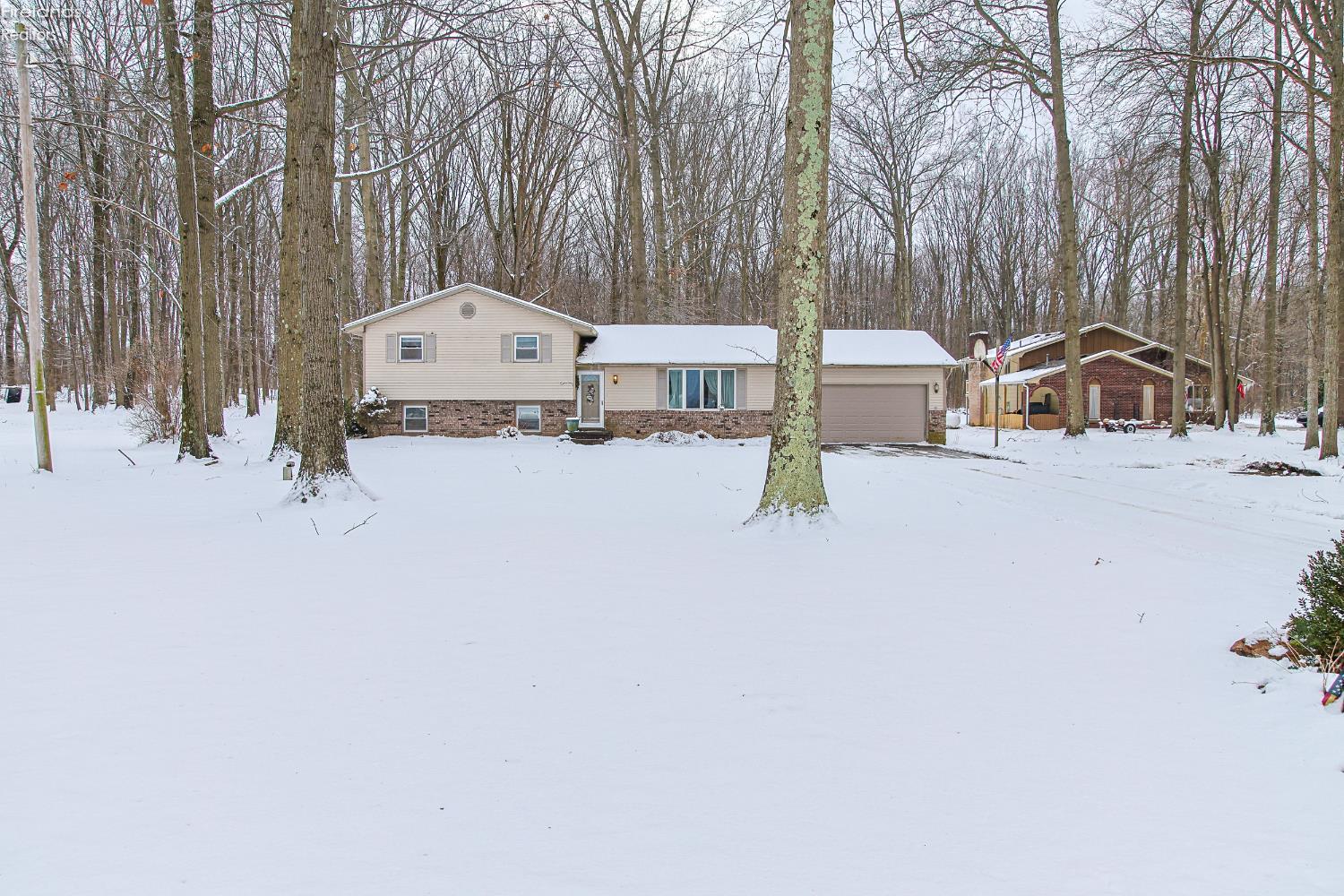 6016 Hill Road