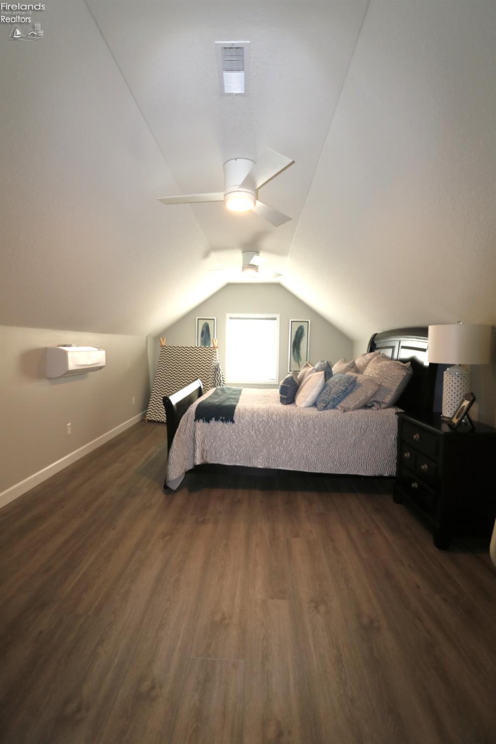 65 Grassland Circle