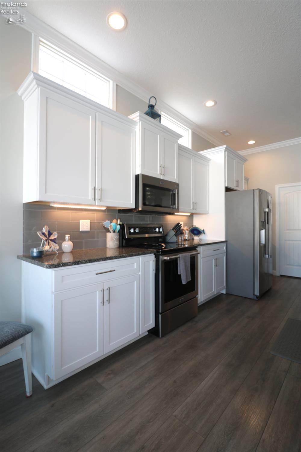 65 Grassland Circle