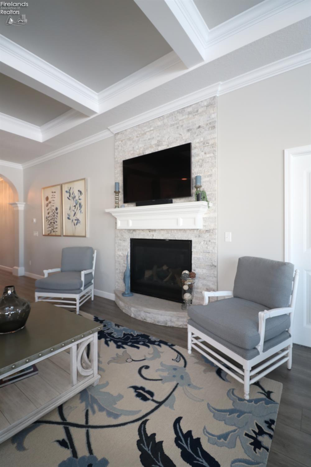 65 Grassland Circle