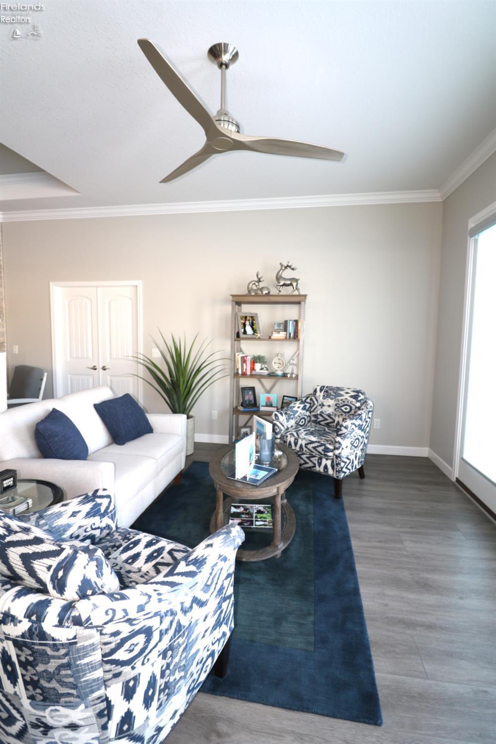 65 Grassland Circle
