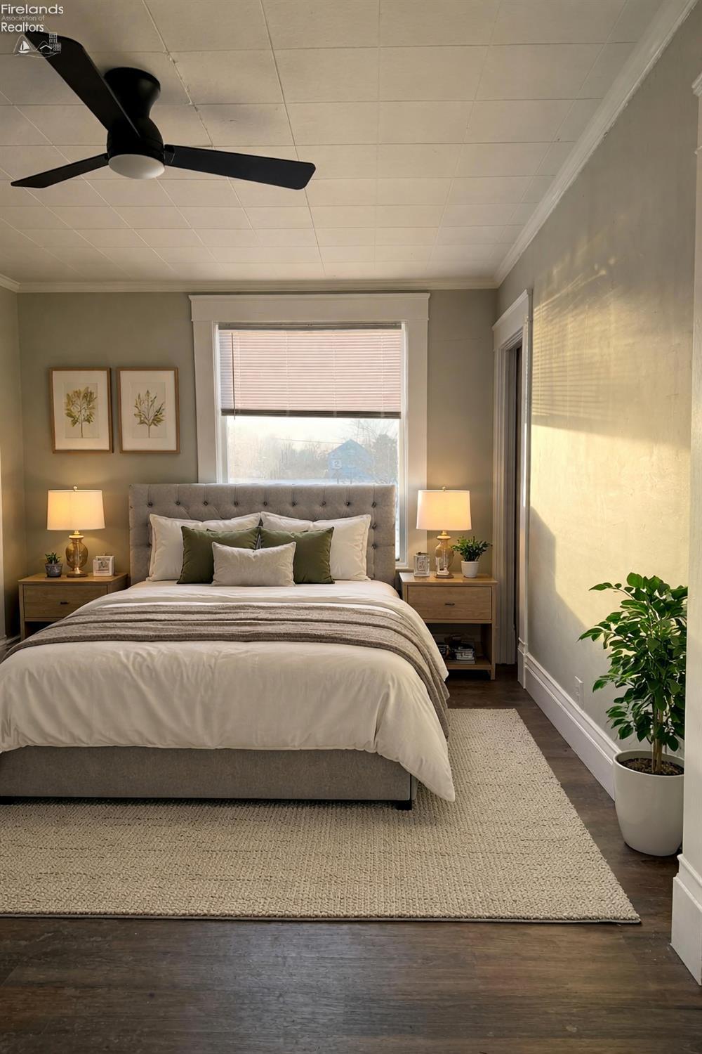 6991 W Lakeshore Drive