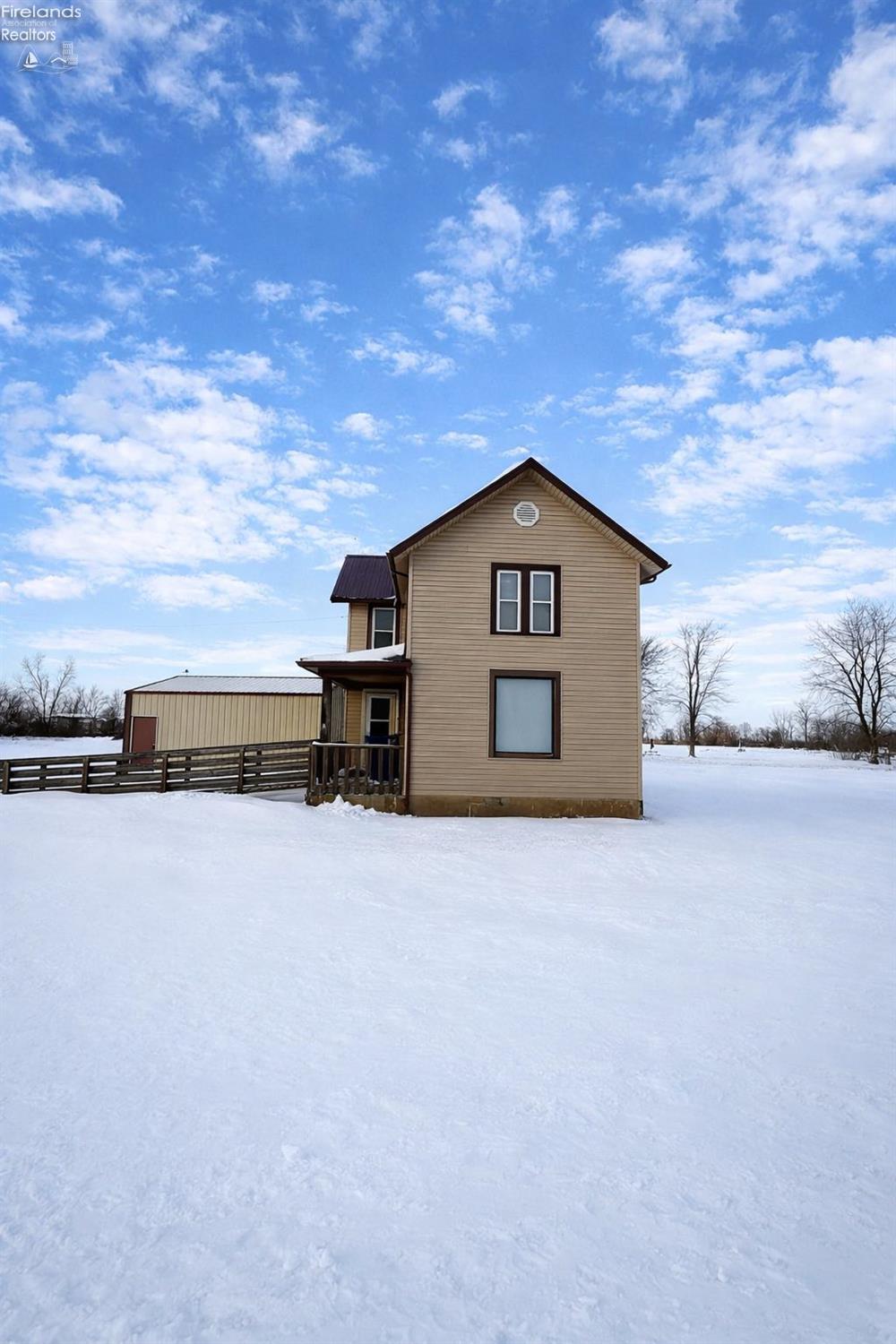 6991 W Lakeshore Drive