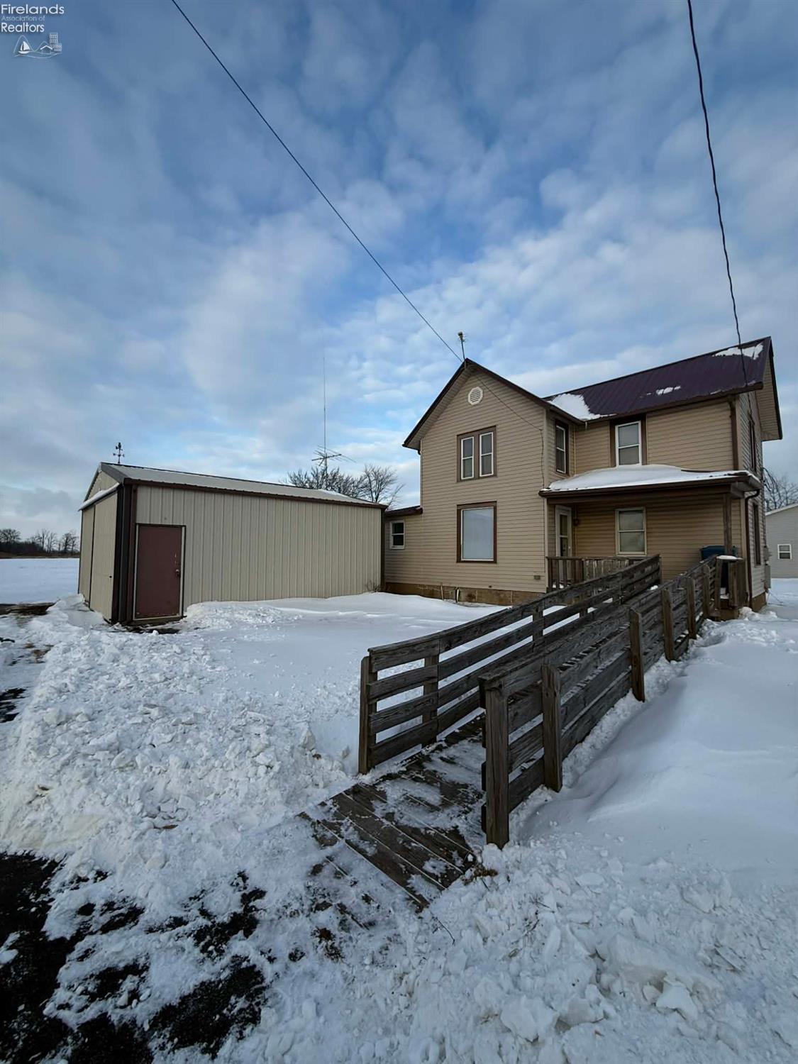 6991 W Lakeshore Drive