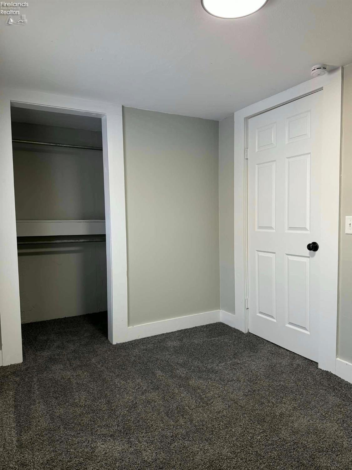 6991 W Lakeshore Drive