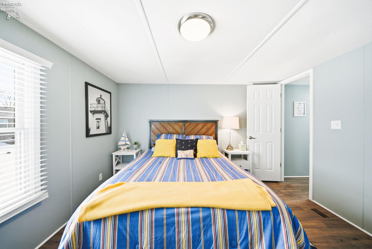 3800 W Lakeshore Drive