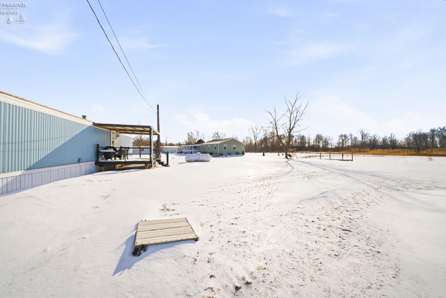 3800 W Lakeshore Drive