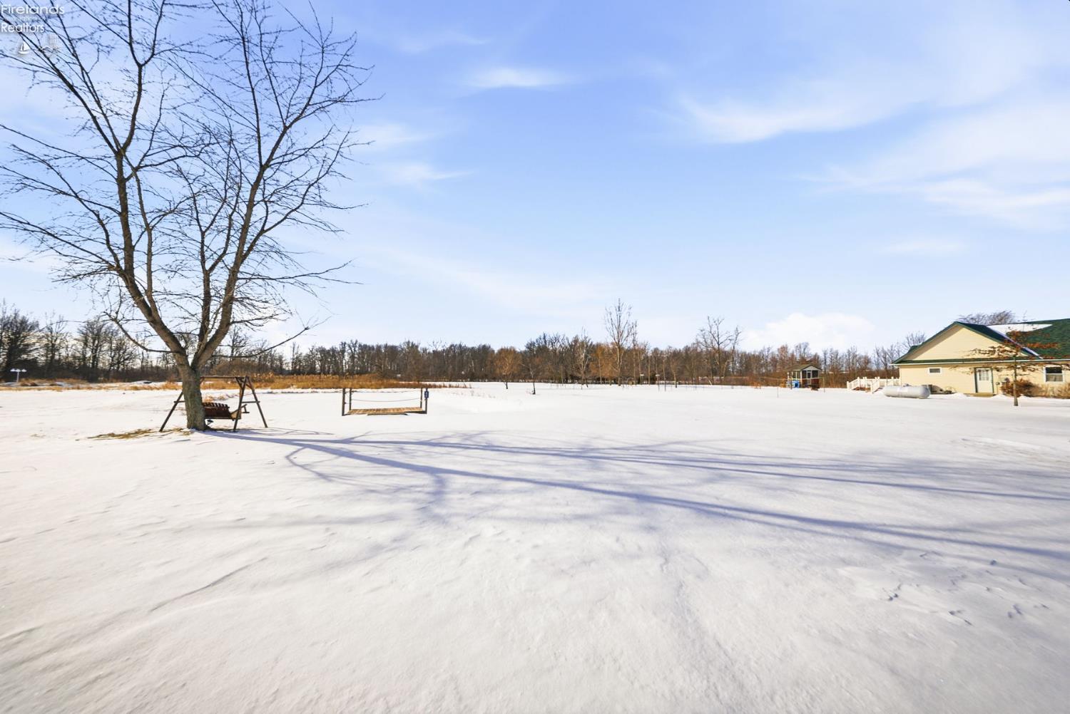 3800 W Lakeshore Drive