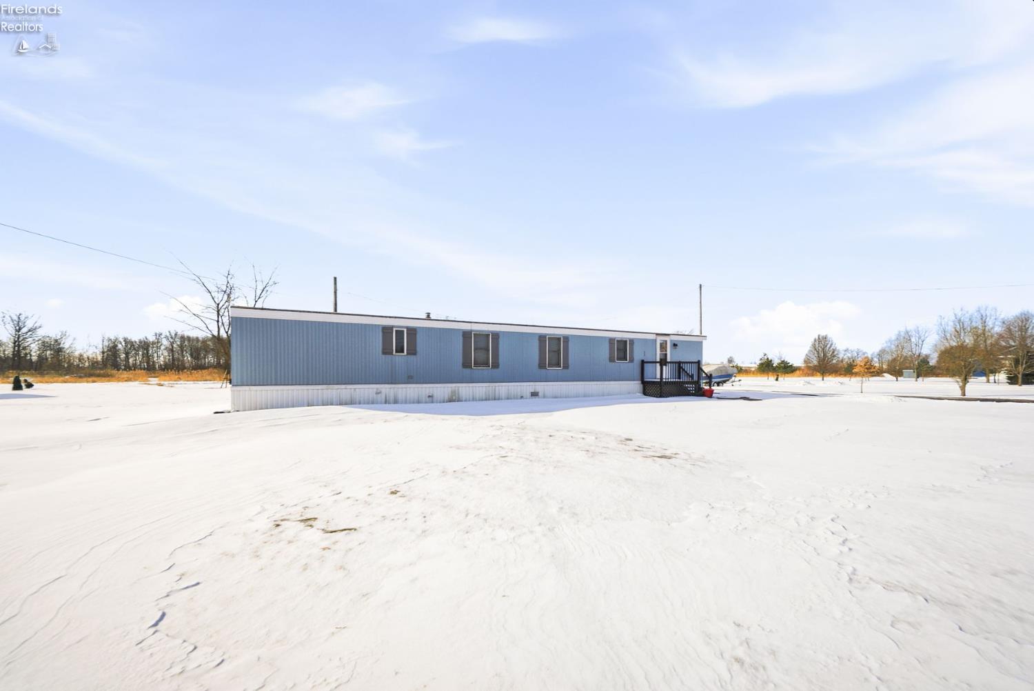 3800 W Lakeshore Drive