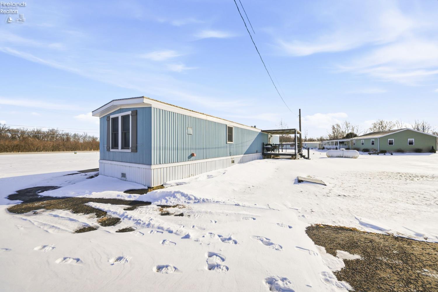 3800 W Lakeshore Drive