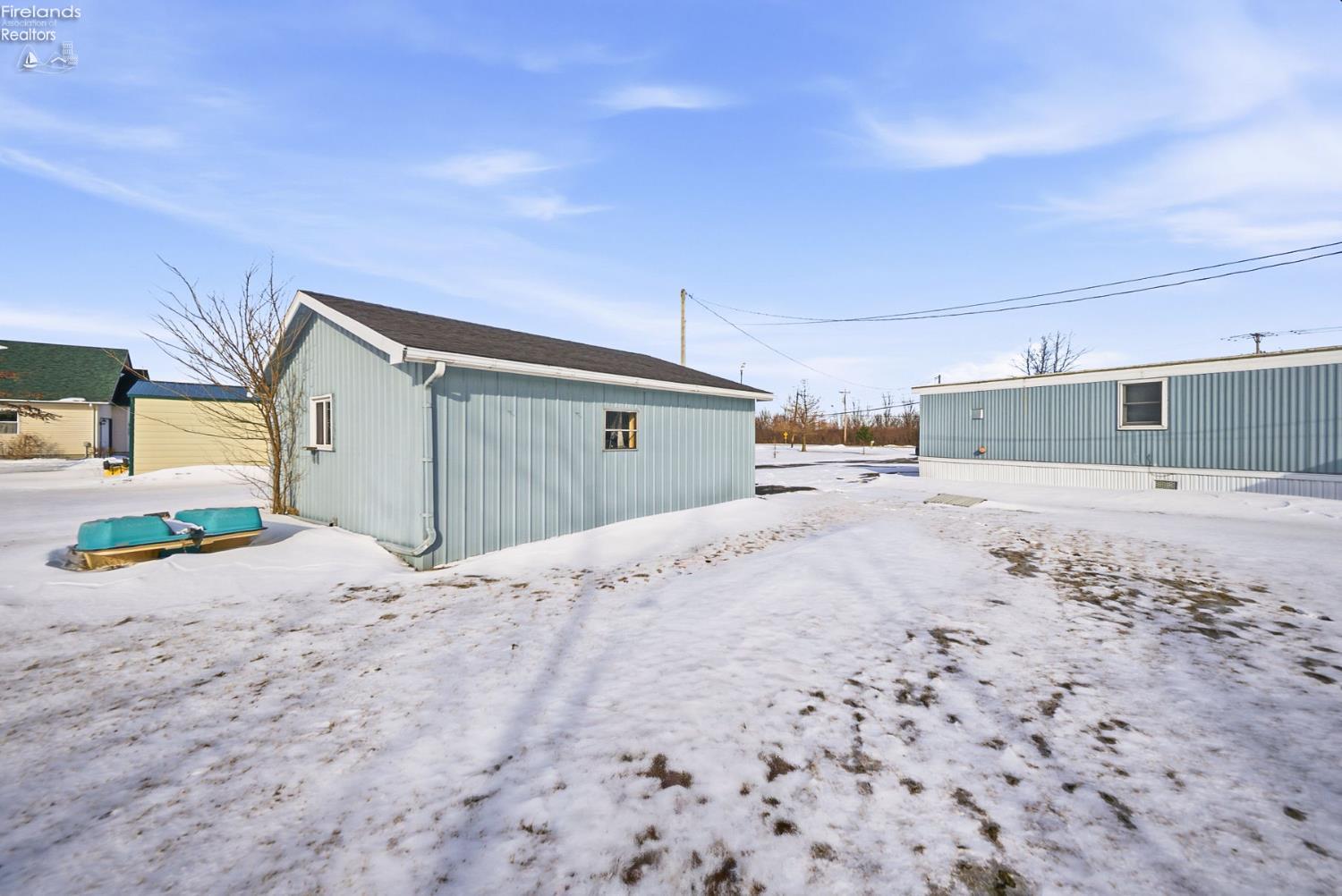 3800 W Lakeshore Drive