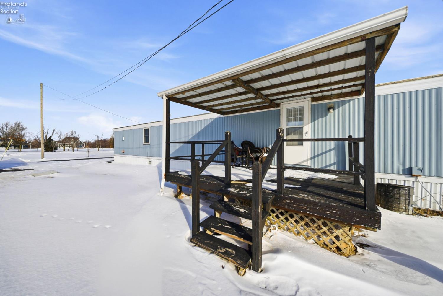 3800 W Lakeshore Drive