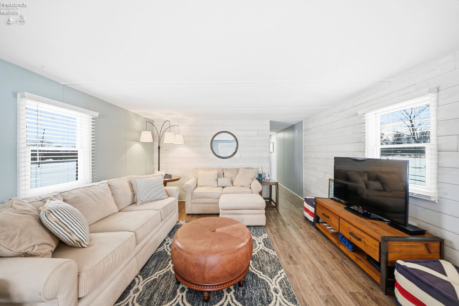 3800 W Lakeshore Drive