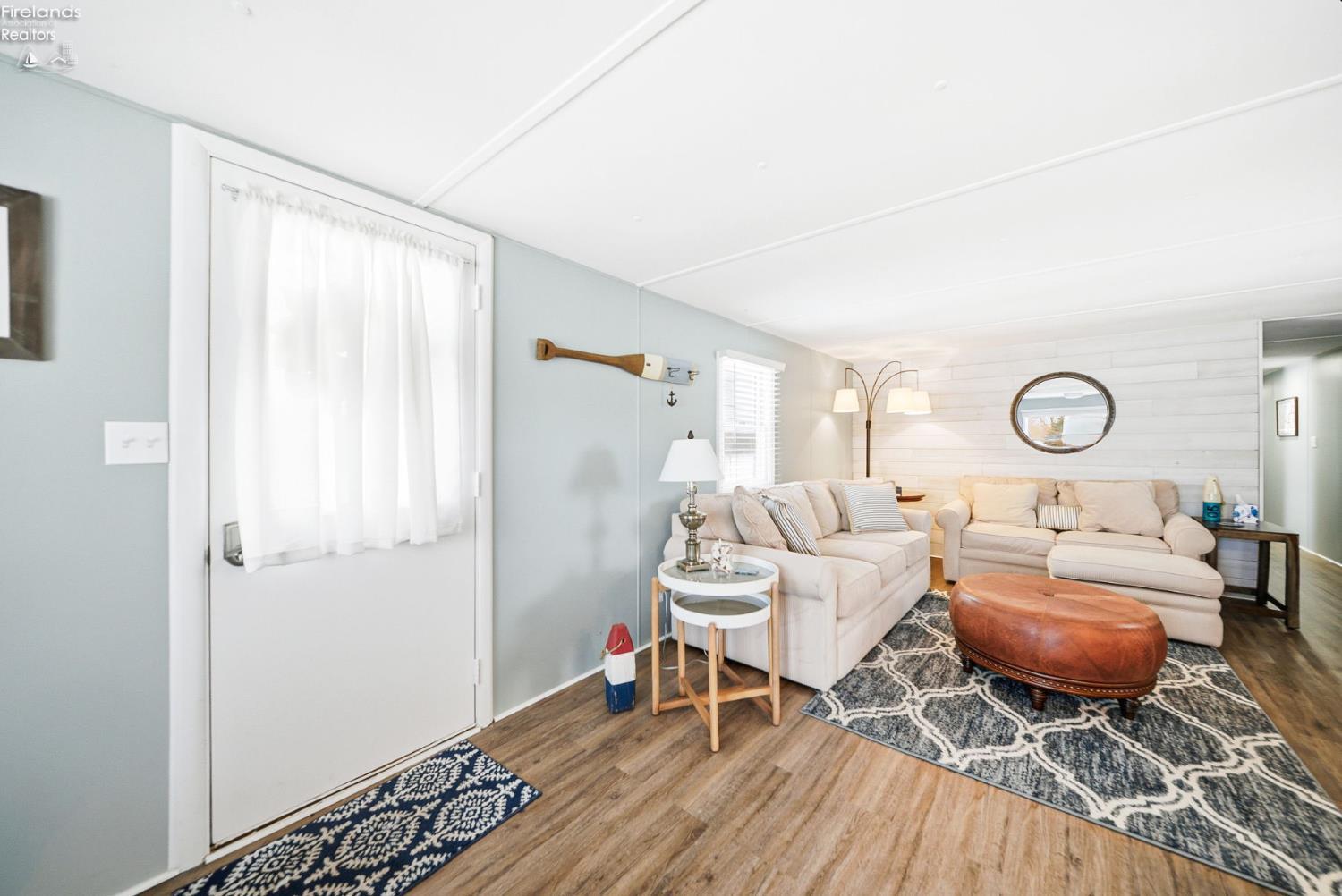 3800 W Lakeshore Drive