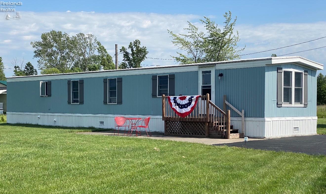 3800 W Lakeshore Drive