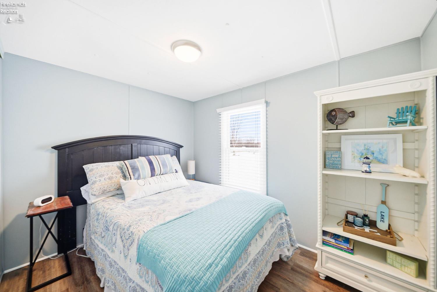 3800 W Lakeshore Drive