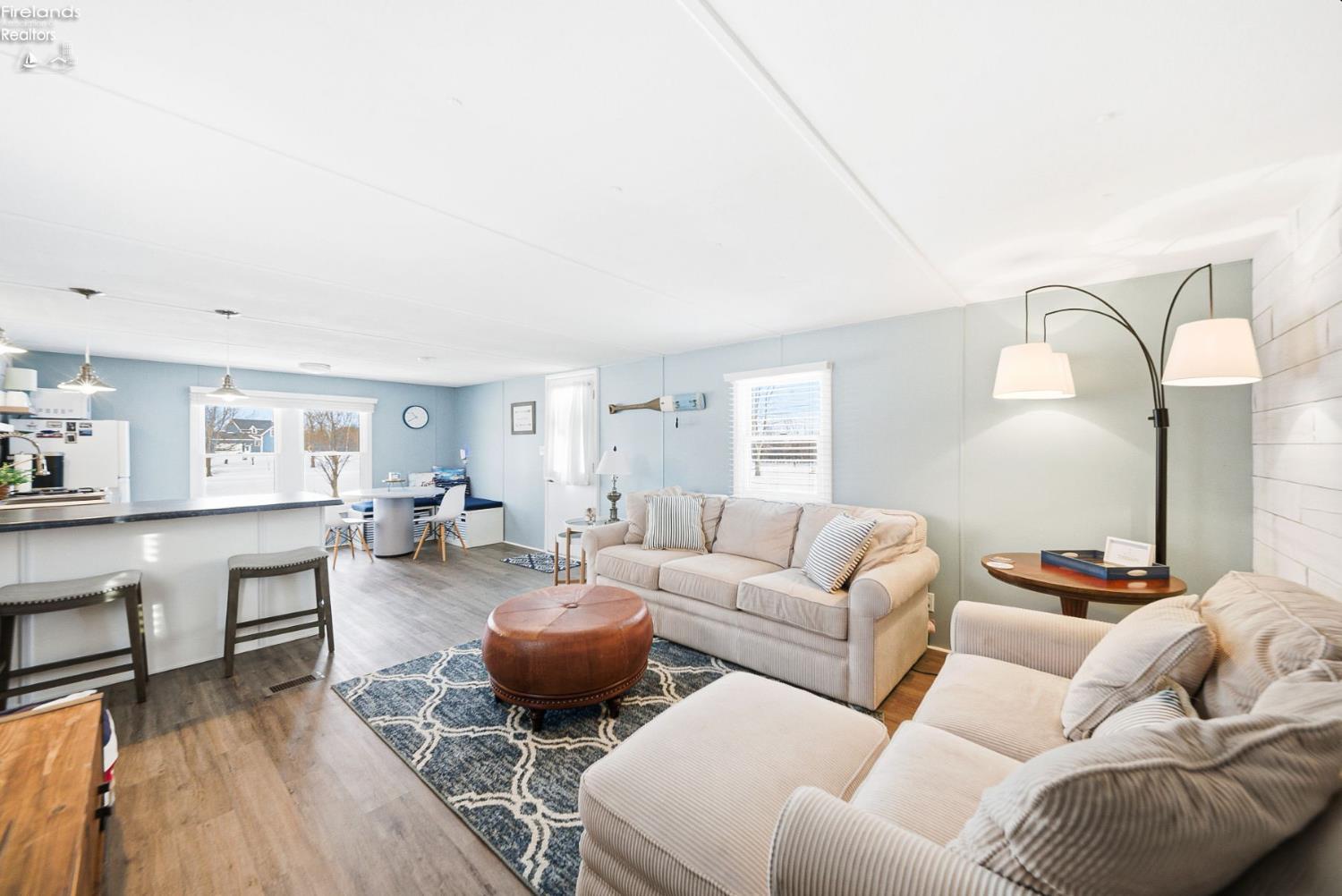 3800 W Lakeshore Drive