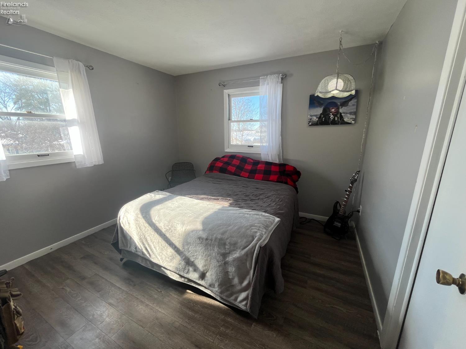 4 Oakfield Avenue