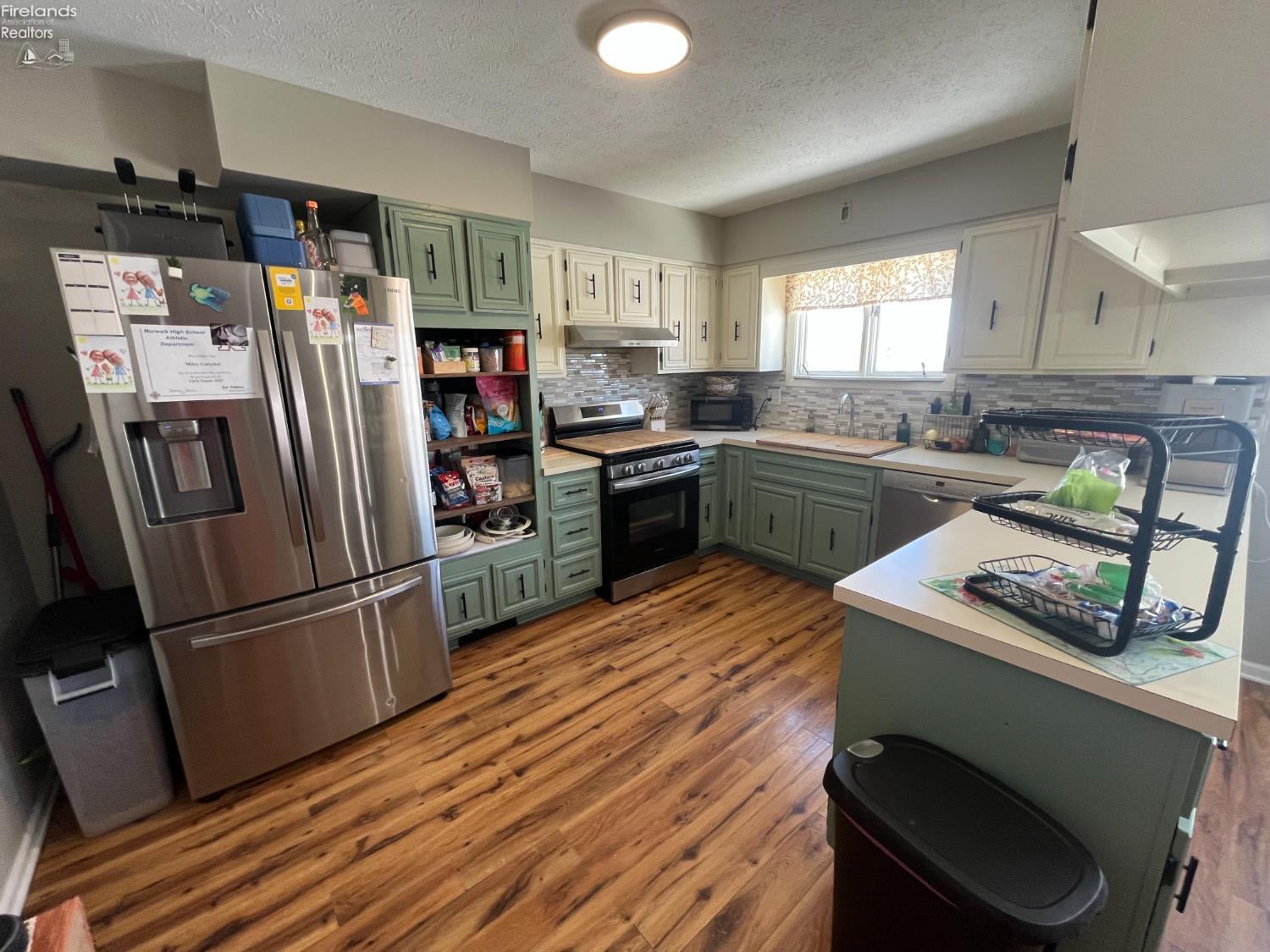 4 Oakfield Avenue
