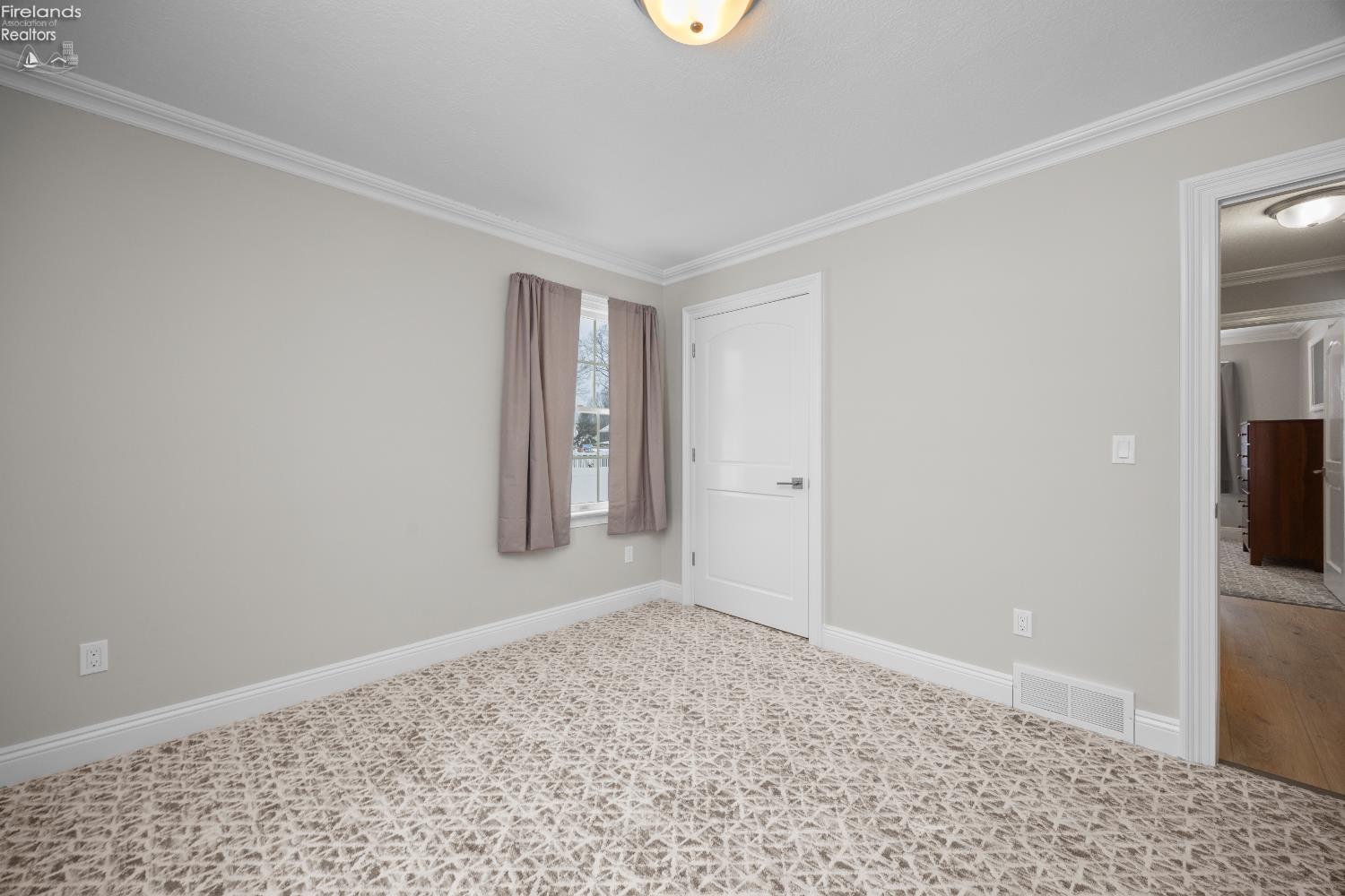 4128 Berkley Rd