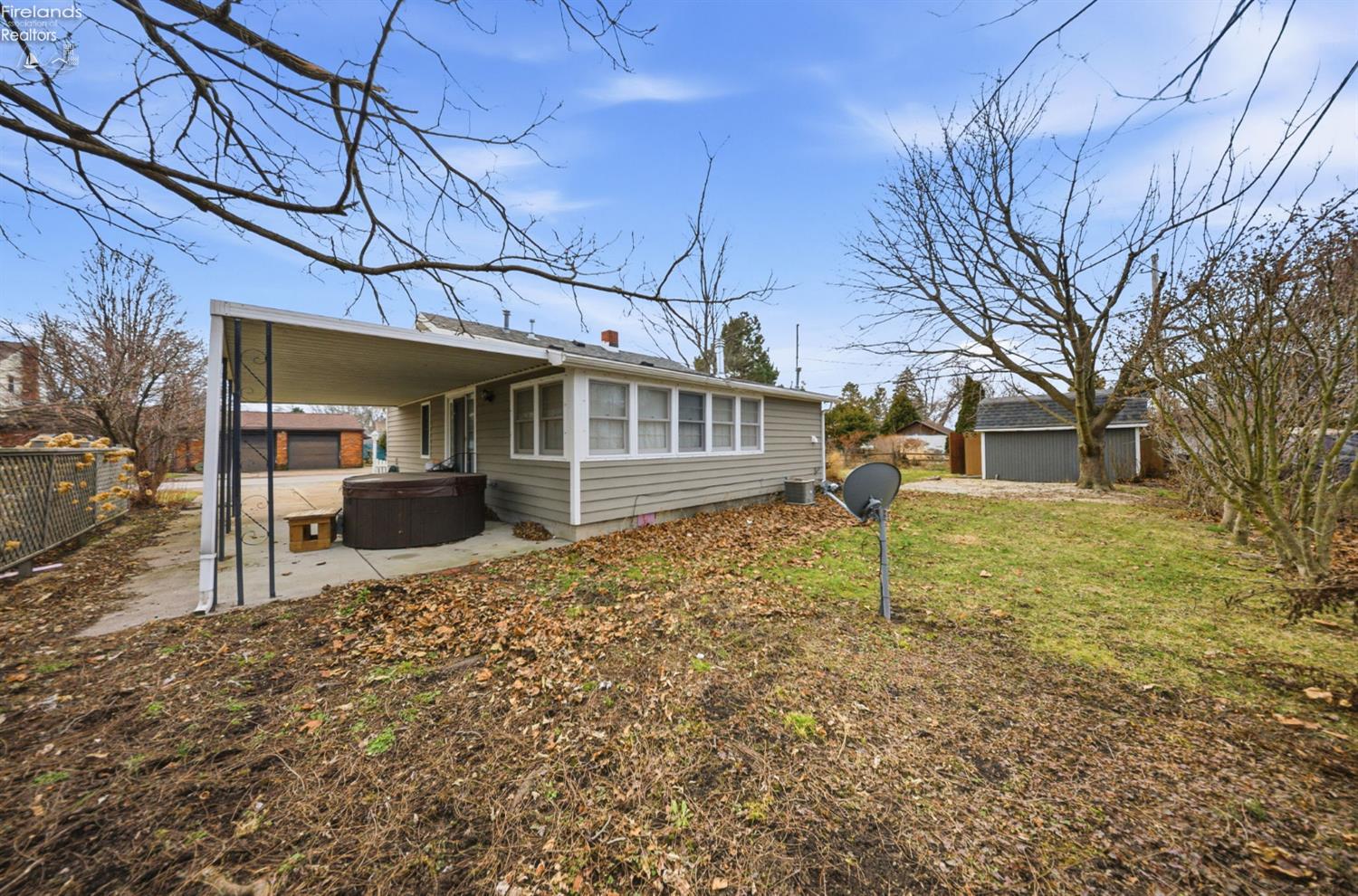 113 W Iroquois Trail