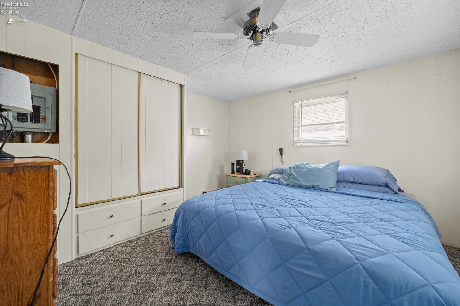 999 N Buck Road 38