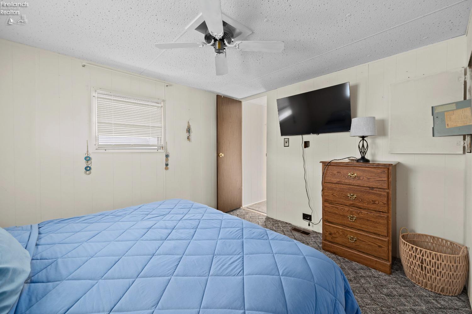 999 N Buck Road 38